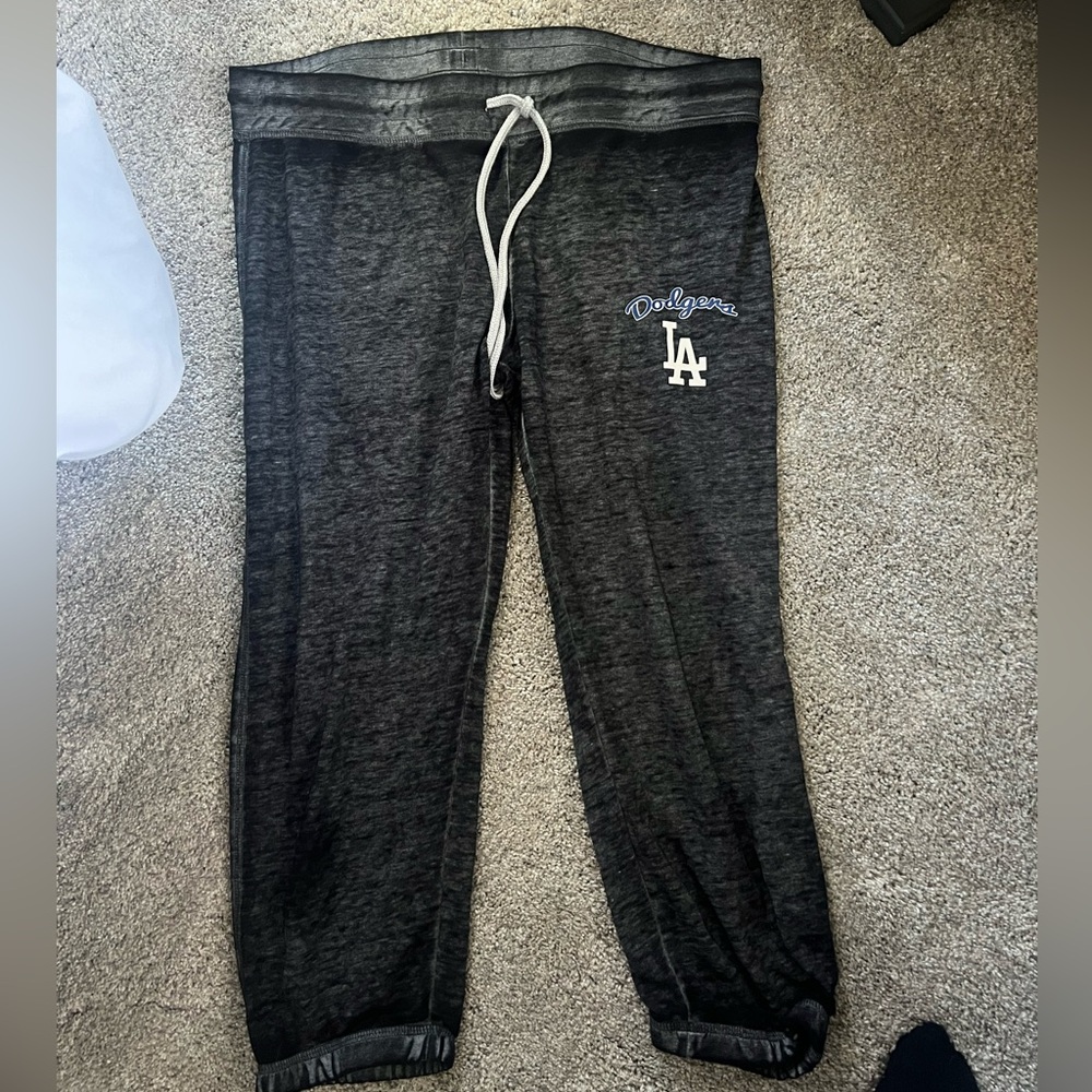 Super cute LA dodgers jogger sweats
